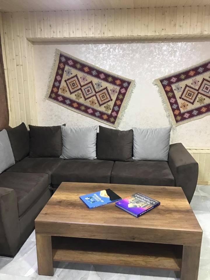 לינה וארוחת בוקר ג'וטה Metitsa מראה חיצוני תמונה